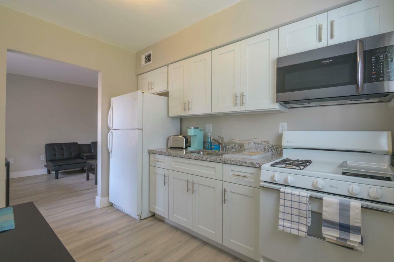 Modern 2BR Apartment in Midtown-Wynwood Miami Buitenkant foto