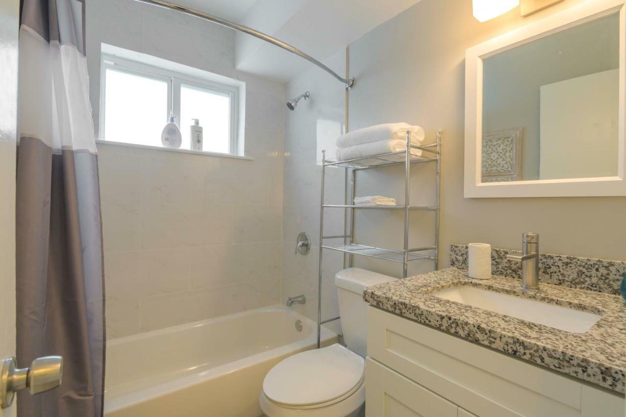 Modern 2BR Apartment in Midtown-Wynwood Miami Buitenkant foto