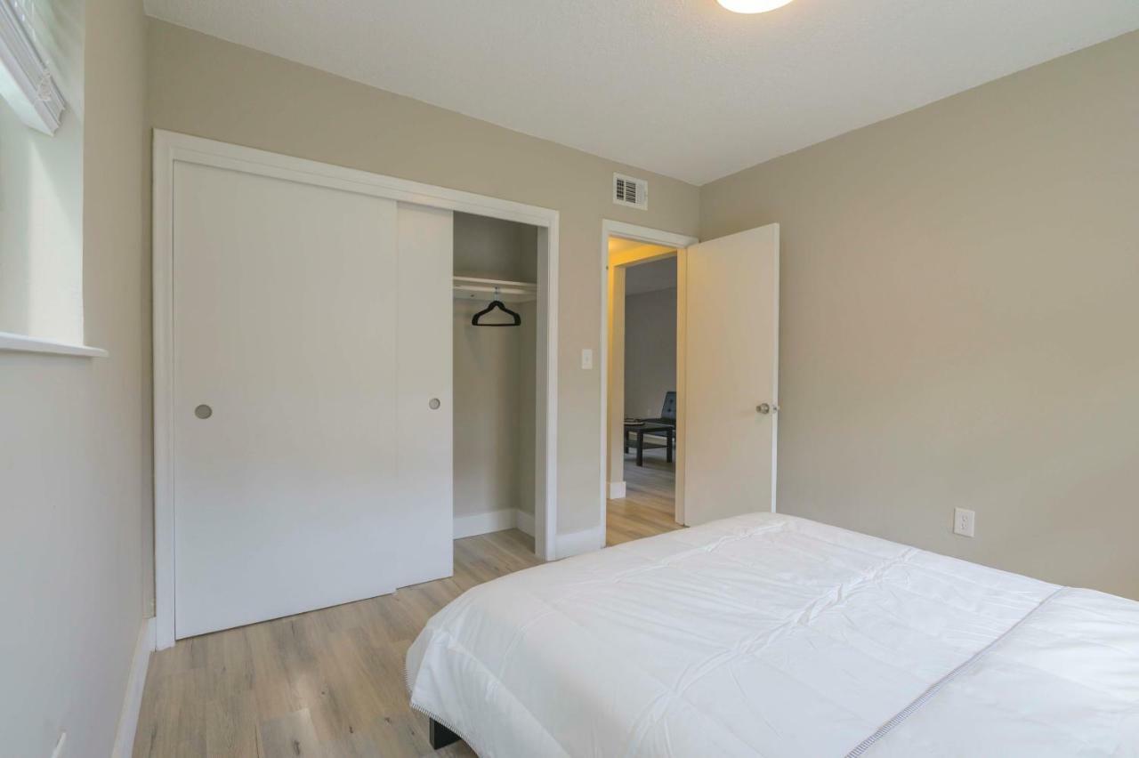 Modern 2BR Apartment in Midtown-Wynwood Miami Buitenkant foto